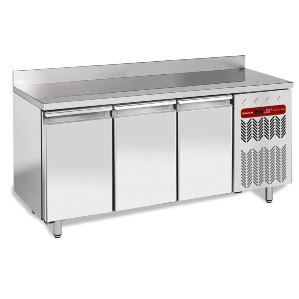 Table de congélation "murale", ventilée, 3 portes GN 1/1, 405 litres  (TG3B/HA-R2)